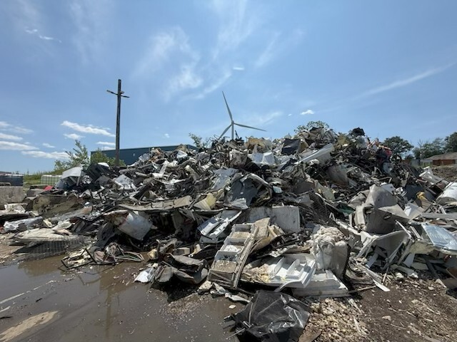 light iron pile